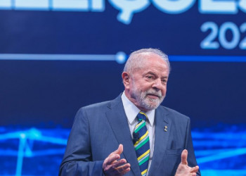 Lula celebra disparada da bolsa e queda acentuada do dólar após sua vitória