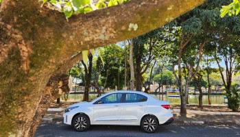 Fiat reforça presença entre sedãs compactos com a linha Cronos 2026