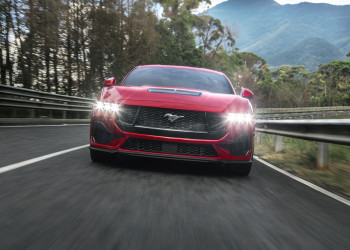 Ford traz para o Brasil um Mustang mais potente e tecnológico