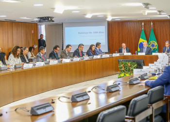 Wellington Dias participa de reunião com ministros da área social