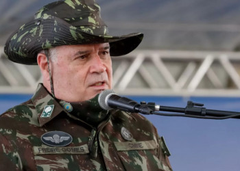 Freire Gomes diz que não interferiu no acampamento no QG a pedido de Bolsonaro