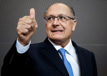 Alckmin oficializa saída do PSDB e abre caminho para formação de chapa com Lula