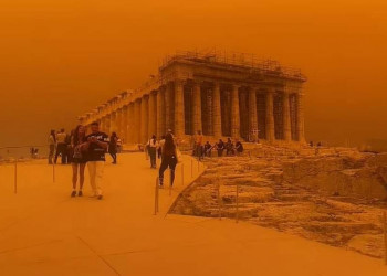 Poeiras vindas do deserto do Saara cobrem o céu de Atenas; veja vídeo