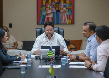 Fábio Abreu discute realização de concurso público para Sada e Adapi