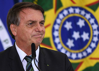 Bolsonaro diz que Heleno é o responsável por  espionagem de Lula nas eleições