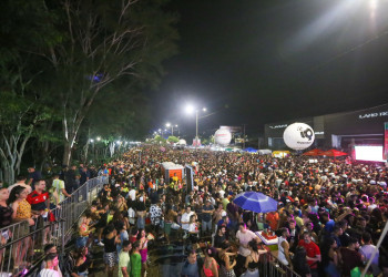 Corso de Teresina reúne 120 mil pessoas depois de dois anos sem o evento