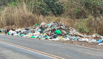 Lixão do Soinho incomoda moradores e mostra descaso da Prefeitura de Teresina