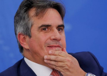 Senador Ciro Nogueira adota estratégia dupla nas redes com foco nas eleições de 2026