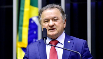 Retratação de Merlong Solano é um ato de coragem e raro exemplo de ética na política