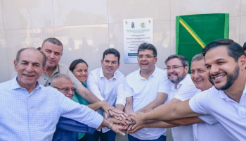 Governador inaugura obras de requalificação na educação de Bom Jesus