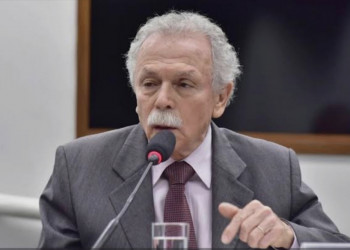 Ricardo Galvão, o cientista que enfrentou Bolsonaro assume mandato de deputado federal