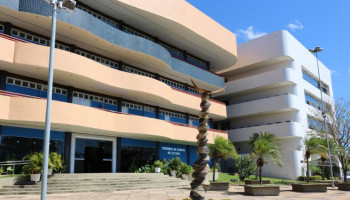 TCE notifica 31 prefeituras piauienses que descumpriram a Lei de Responsabilidade Fiscal