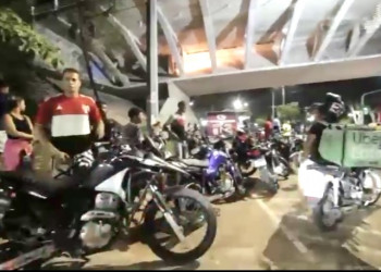 ‘Rolezinho’ na Ponte Estaiada termina em mais de 50 motocicletas apreendidas