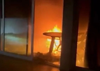 Duas casas do presidente da União Brasil, Antônio Rueda, são incendiadas