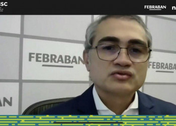 Febraban emite nota em favor da democracia e critica omissão da Fiesp contra golpistas