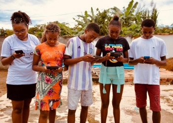 Jovens do Mimbó emitem título de eleitor com internet da Piauí Conectado