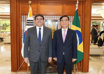 Governador vai apresentar potencial energético do Piauí durante visita à Ásia