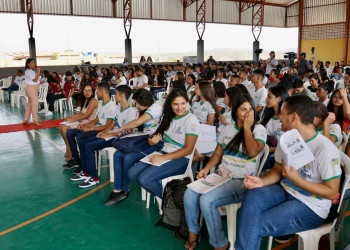 Em Bom Jesus, mais de 500 estudantes revisam estratégias com para o Enem