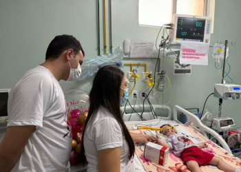 Duas crianças recebem dose do remédio mais caro do mundo em hospital de Teresina