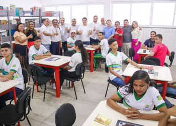 Governo do Piauí entrega última reforma de escola em 2023
