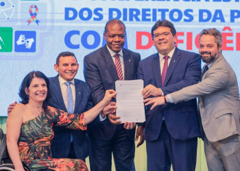 Piauí adere a plano que destina R$ 64 milhões para pessoas com deficiência