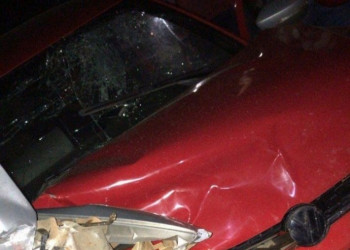 Colisão entre dois carros deixa cinco pessoas feridas na BR 343 em Angical do Piauí