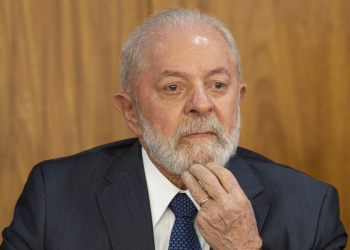 Lula decide não ir à posse de Javier Milei na Argentina