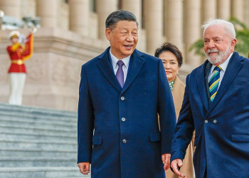 Lula e Xi Jinping assinam 15 acordos de parceria em Pequim