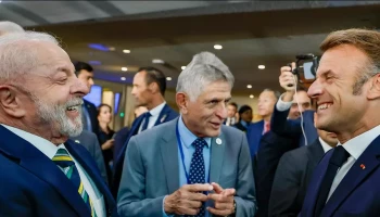 Macron chama Lula de “guerreiro” em encontro na Assembleia da ONU