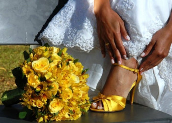 3 modelos de sapatos que combinam com todas as noivas