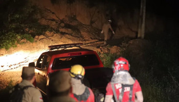Oito pessoas morrem em deslizamento de terra em Manaus