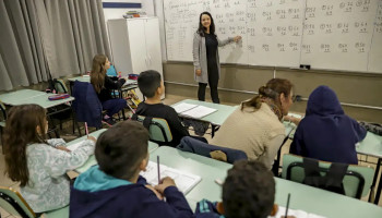Professores podem solicitar a Carteira Nacional Docente a partir de hoje