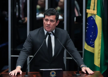 Por 5 votos a 2, TRE do Paraná absolve Moro e mantém o mandato do senador