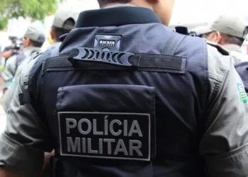 Policiais militares são presos por entrarem em motel durante serviço em Teresina