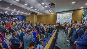 Confira posse de Wellington Dias como ministro do desenvolvimento social