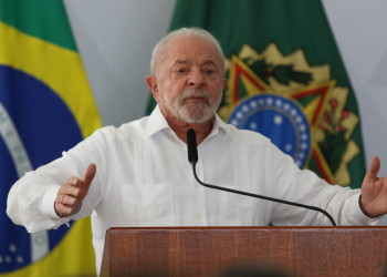 Lula se diz extremamente satisfeito com os seis meses do seu novo governo