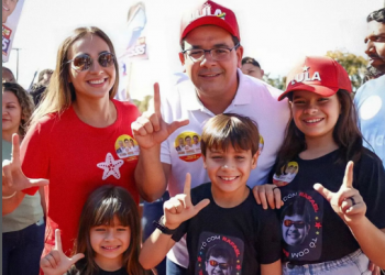 Governador Rafael Fonteles completa 38 anos neste sábado (6)