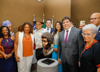Ministra anuncia investimento de R$ 20 milhões na cultura do Piauí
