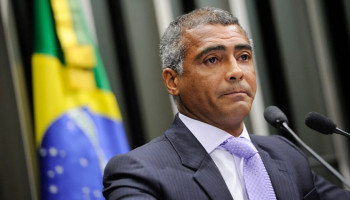 Romário é condenado a pagar R$ 2 milhões em indenização
