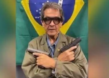 Alexandre Moraes manda prender Roberto Jefferson e ele reage à prisão a tiros na PF