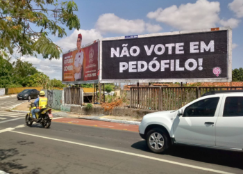 Teresina tem campanha em outdoor contra candidato pedófilo
