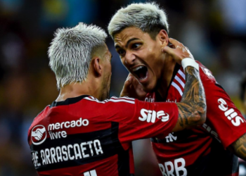 Flamengo vence o Grêmio e vai disputar a final da Copa do Brasil com o São Paulo