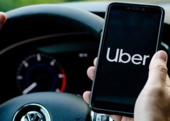 Uber pode ter de assinar a carteira e indenizar 10 mil motoristas no Piauí