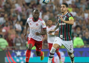 Fluminense vence o Internacional em Porto Alegre e está na final da Libertadores