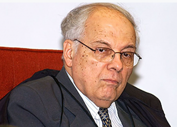 Morre Moreira Alves, ministro aposentado e ex-presidente do STF; tinha 90 anos