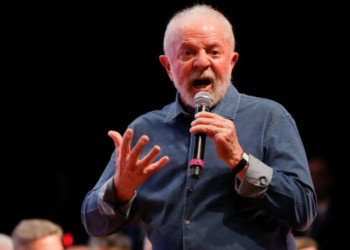 Lula diz que 08 de janeiro não teria acontecido sem Bolsonaro