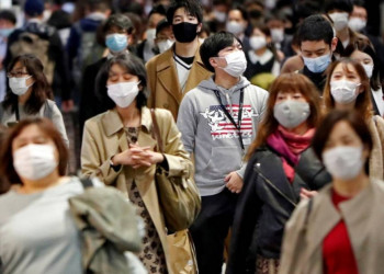 Países da Ásia voltam a adotar máscara contra surto de covid-19