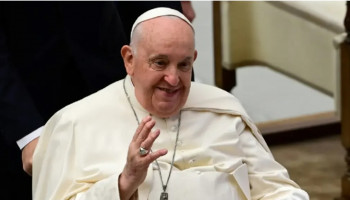 Igreja Católica teve avanço no pontificado do Papa Francisco, diz professor
