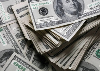 Bolsa bate recorde e dólar cai após reunião entre Lula e Trump