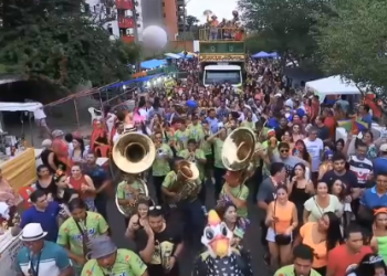 Nova variante do coronavírus faz blocos de carnaval cancelarem edições em Teresina